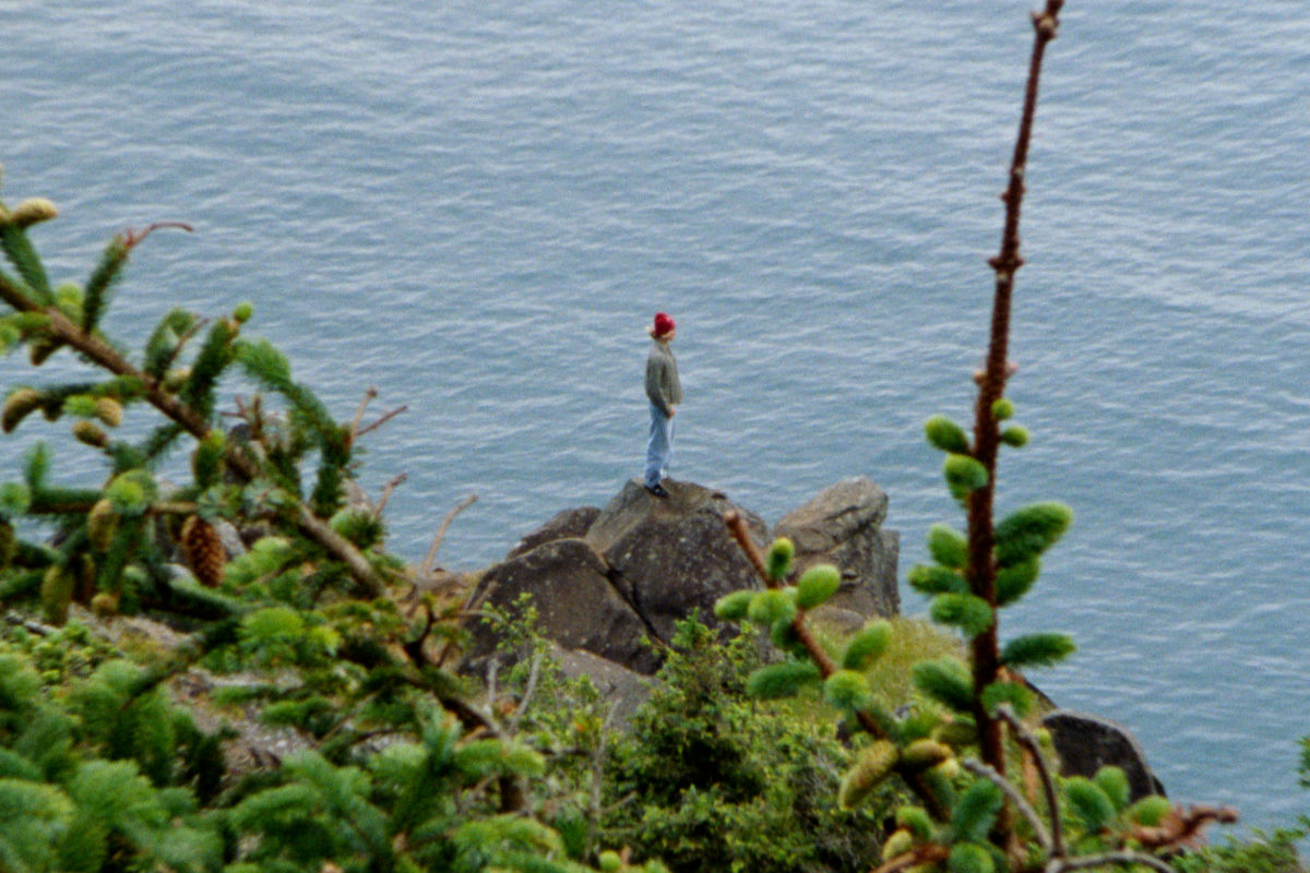 Stasis – A portrait of Svea Irving and her connection to nature